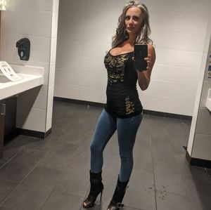 Meet your Posher, Shelley